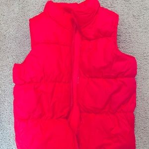 Old Navy hot pink puffer vest. Fleece lined. Excellent condition. No stains.
